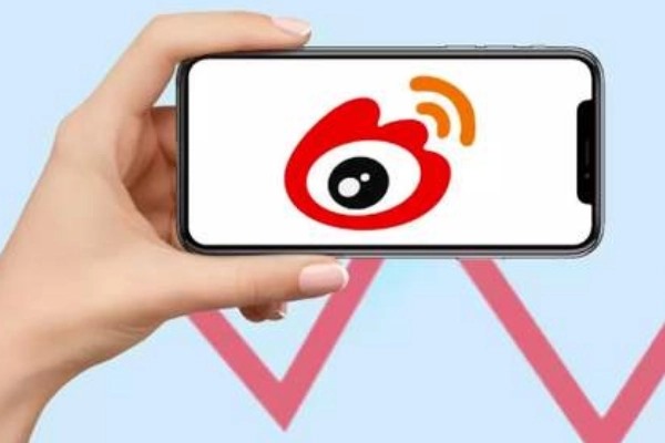 新浪微博的神奇关注现象?